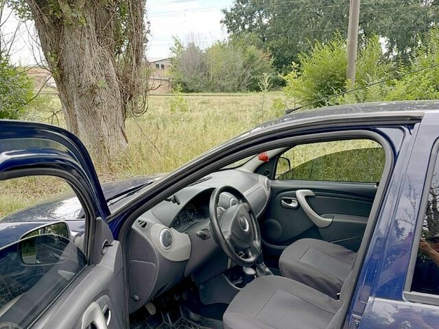 Синий Дачия Сандеро, объемом двигателя 1.4 л и пробегом 167 тыс. км за 4400 $, фото 4 на Automoto.ua