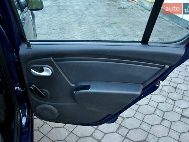 Синий Дачия Сандеро, объемом двигателя 1.2 л и пробегом 123 тыс. км за 4900 $, фото 21 на Automoto.ua