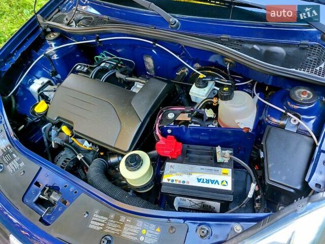 Дачия Сандеро 2011 в Тростянец на Automoto.ua Синий Дачия Сандеро, объемом двигателя 1.2 л и пробегом 189 тыс. км за 4600 $, фото 38 на Automoto.ua