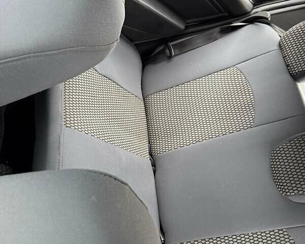 Синій Дачія Sandero, об'ємом двигуна 1.2 л та пробігом 124 тис. км за 4999 $, фото 31 на Automoto.ua