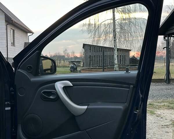 Синий Дачия Сандеро, объемом двигателя 1.2 л и пробегом 135 тыс. км за 4600 $, фото 27 на Automoto.ua