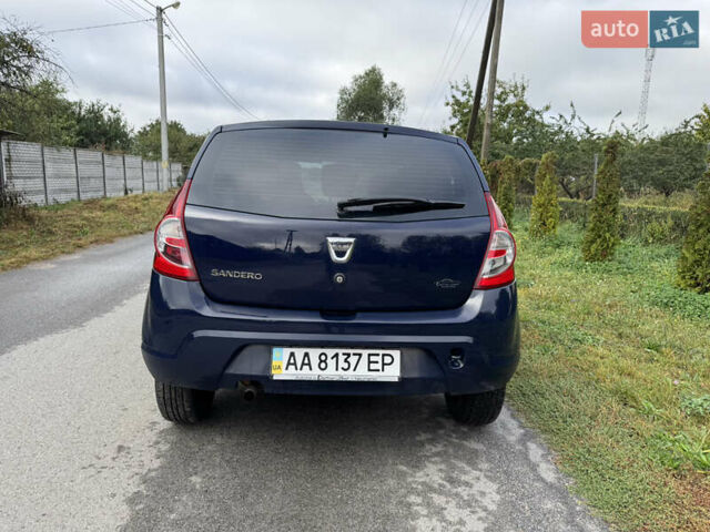 Синій Дачія Sandero, об'ємом двигуна 1.15 л та пробігом 290 тис. км за 4200 $, фото 4 на Automoto.ua