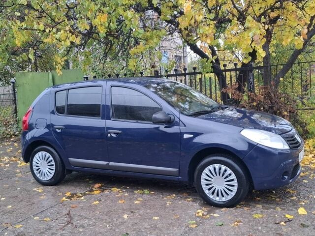 Синий Дачия Сандеро, объемом двигателя 1.1 л и пробегом 270 тыс. км за 4400 $, фото 1 на Automoto.ua