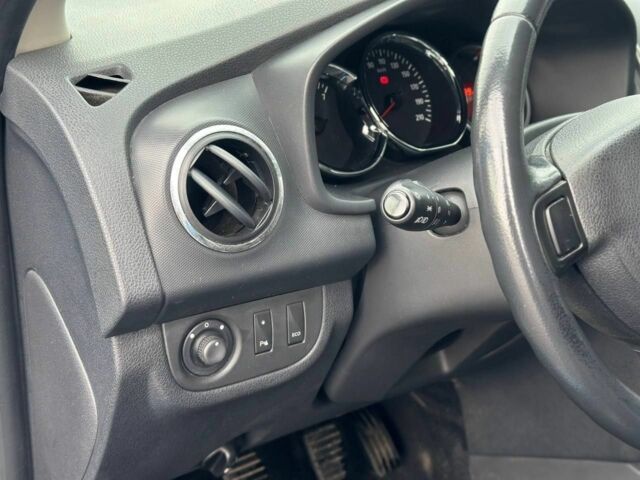 Синий Дачия Сандеро, объемом двигателя 1.5 л и пробегом 219 тыс. км за 7950 $, фото 16 на Automoto.ua