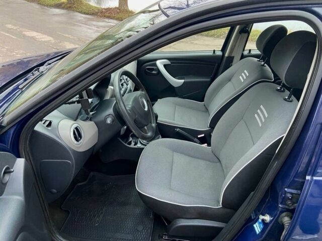 Синий Дачия Сандеро, объемом двигателя 1.2 л и пробегом 127 тыс. км за 4699 $, фото 13 на Automoto.ua