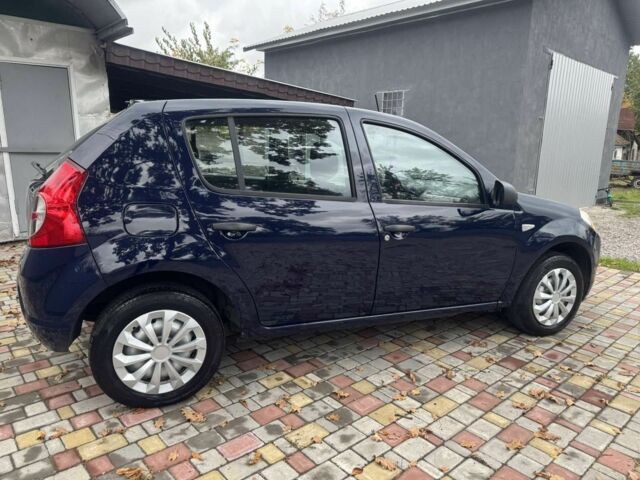 Дачія Sandero 2012 у Пирятине на Automoto.ua Синій Дачія Sandero, об'ємом двигуна 1.1 л та пробігом 208 тис. км за 3750 $, фото 2 на Automoto.ua