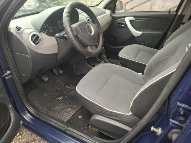 Синий Дачия Сандеро, объемом двигателя 1.1 л и пробегом 270 тыс. км за 4400 $, фото 8 на Automoto.ua