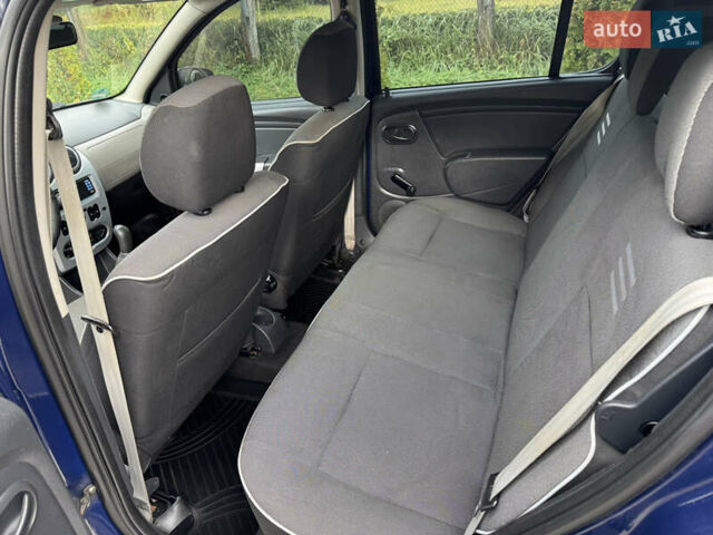 Синій Дачія Sandero, об'ємом двигуна 1.15 л та пробігом 290 тис. км за 4200 $, фото 10 на Automoto.ua