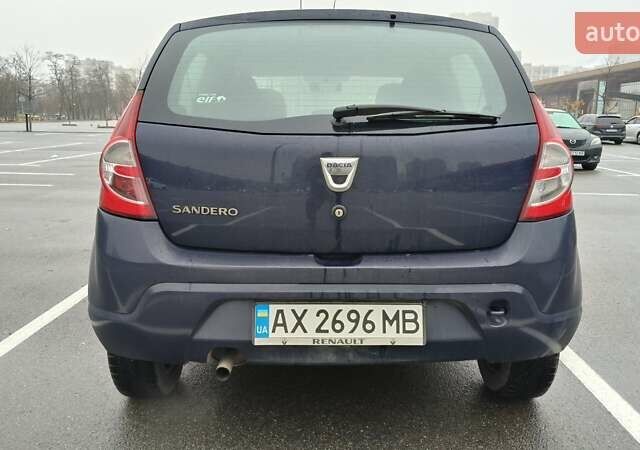 Синий Дачия Сандеро, объемом двигателя 1.2 л и пробегом 158 тыс. км за 3600 $, фото 3 на Automoto.ua