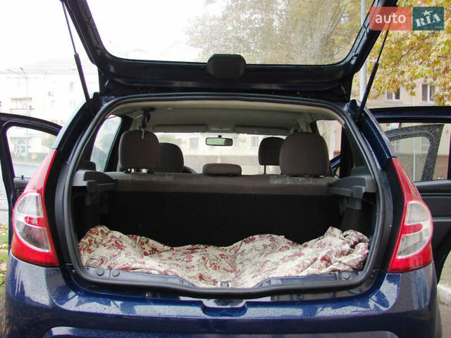 Синий Дачия Сандеро, объемом двигателя 1.15 л и пробегом 154 тыс. км за 4500 $, фото 19 на Automoto.ua