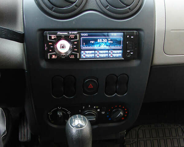 Синий Дачия Сандеро, объемом двигателя 1.15 л и пробегом 154 тыс. км за 4500 $, фото 17 на Automoto.ua