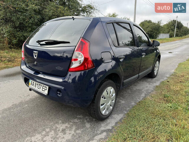 Синій Дачія Sandero, об'ємом двигуна 1.15 л та пробігом 290 тис. км за 4200 $, фото 5 на Automoto.ua