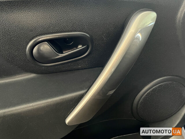 Синий Дачия Сандеро, объемом двигателя 1.1 л и пробегом 171 тыс. км за 5000 $, фото 12 на Automoto.ua