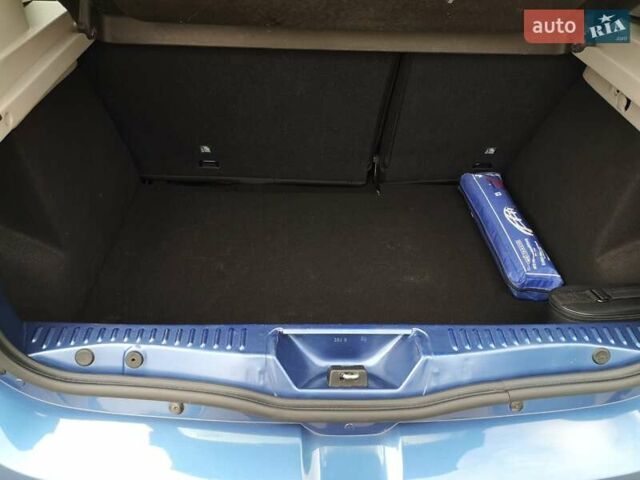 Синій Дачія Sandero, об'ємом двигуна 1.15 л та пробігом 67 тис. км за 7000 $, фото 9 на Automoto.ua