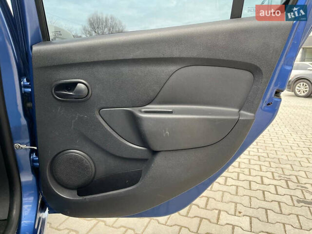 Синій Дачія Sandero, об'ємом двигуна 1.2 л та пробігом 133 тис. км за 4999 $, фото 30 на Automoto.ua