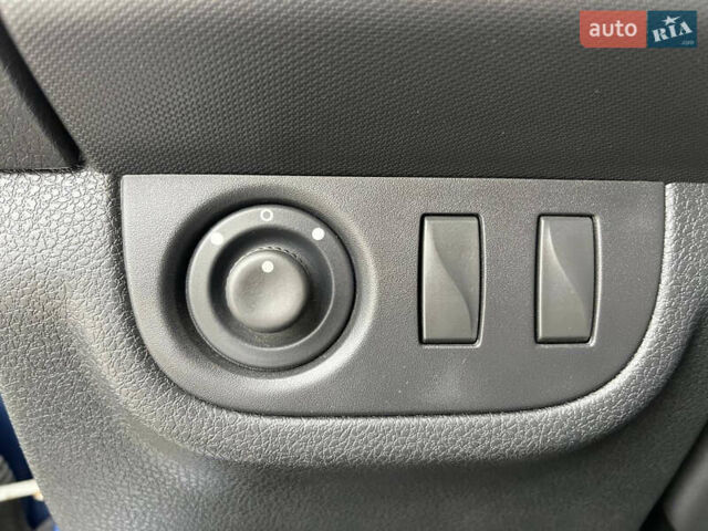 Синій Дачія Sandero, об'ємом двигуна 1.2 л та пробігом 133 тис. км за 4999 $, фото 20 на Automoto.ua