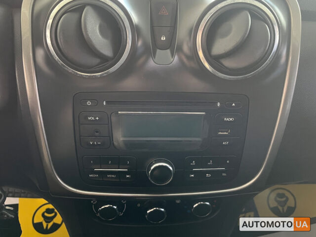 Синий Дачия Сандеро, объемом двигателя 1.1 л и пробегом 171 тыс. км за 5000 $, фото 18 на Automoto.ua