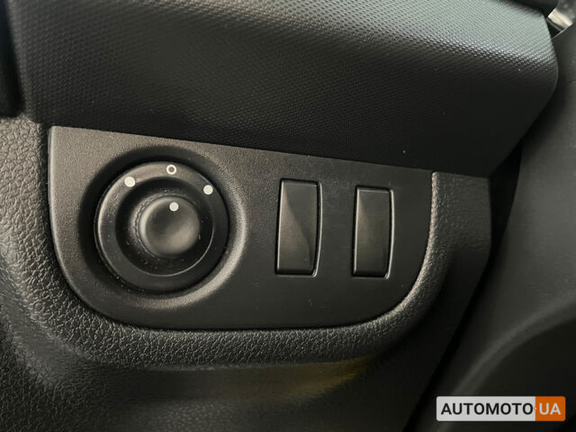 Синий Дачия Сандеро, объемом двигателя 1.1 л и пробегом 171 тыс. км за 5000 $, фото 21 на Automoto.ua