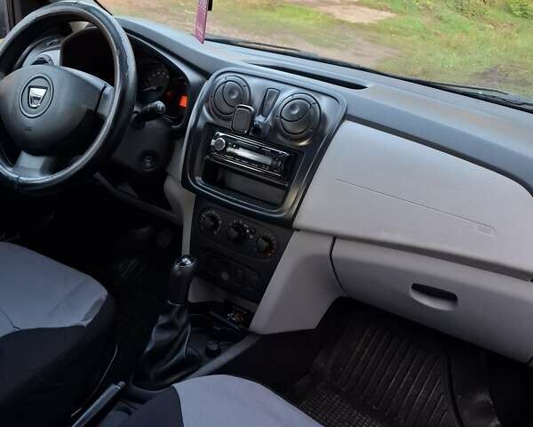 Синий Дачия Сандеро, объемом двигателя 1.2 л и пробегом 180 тыс. км за 4500 $, фото 27 на Automoto.ua