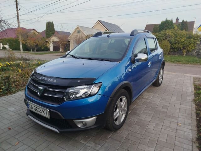 Синий Дачия Сандеро, объемом двигателя 1.5 л и пробегом 210 тыс. км за 7500 $, фото 3 на Automoto.ua