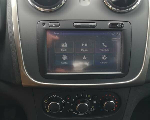 Синій Дачія Sandero, об'ємом двигуна 1.15 л та пробігом 67 тис. км за 7000 $, фото 5 на Automoto.ua