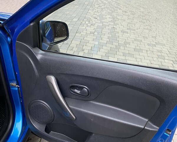 Синій Дачія Sandero, об'ємом двигуна 1.5 л та пробігом 83 тис. км за 7999 $, фото 27 на Automoto.ua
