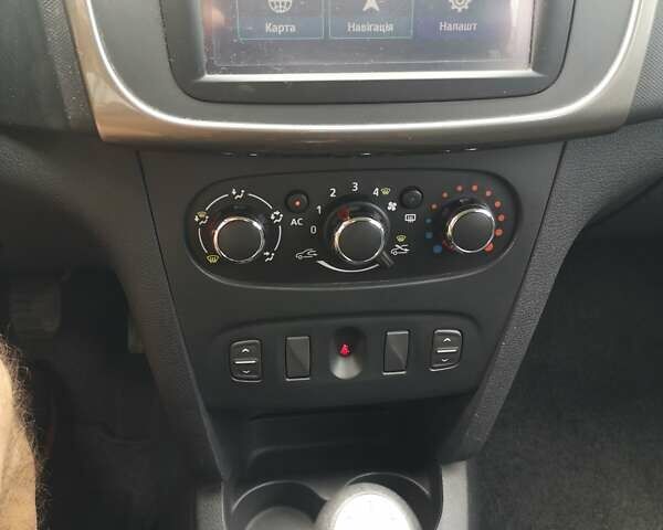 Синій Дачія Sandero, об'ємом двигуна 1.15 л та пробігом 67 тис. км за 7000 $, фото 7 на Automoto.ua