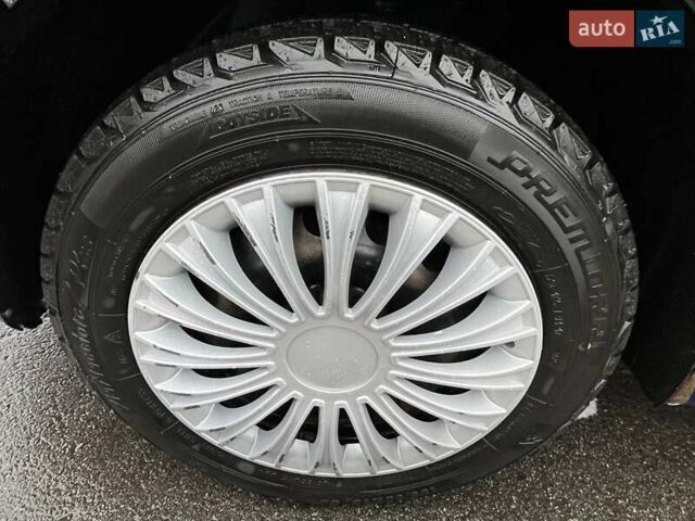 Синий Дачия Сандеро, объемом двигателя 1.15 л и пробегом 320 тыс. км за 4500 $, фото 15 на Automoto.ua