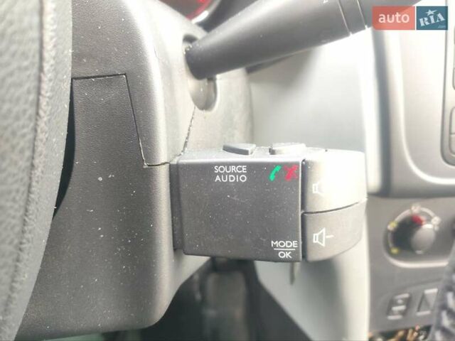 Синій Дачія Sandero, об'ємом двигуна 1.15 л та пробігом 148 тис. км за 5999 $, фото 11 на Automoto.ua