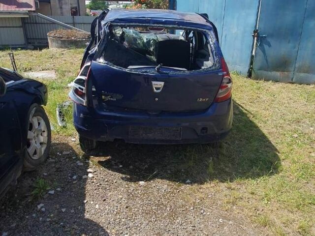 Синий Дачия Сандеро, объемом двигателя 1.1 л и пробегом 240 тыс. км за 818 $, фото 2 на Automoto.ua