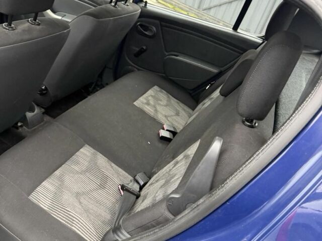 Синій Дачія Sandero, об'ємом двигуна 1.2 л та пробігом 166 тис. км за 4500 $, фото 6 на Automoto.ua