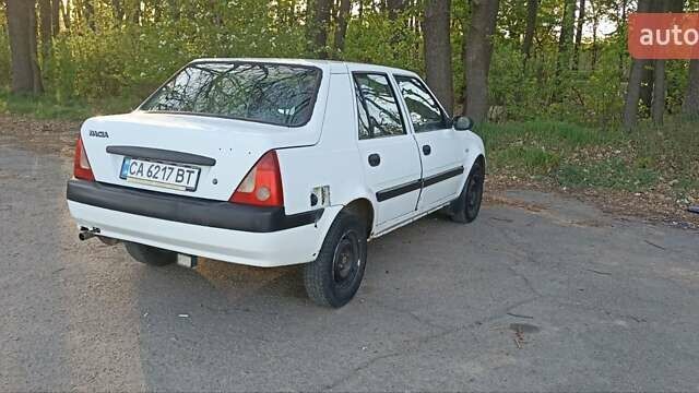 Белый Дачия Соленза, объемом двигателя 1.39 л и пробегом 280 тыс. км за 1600 $, фото 3 на Automoto.ua