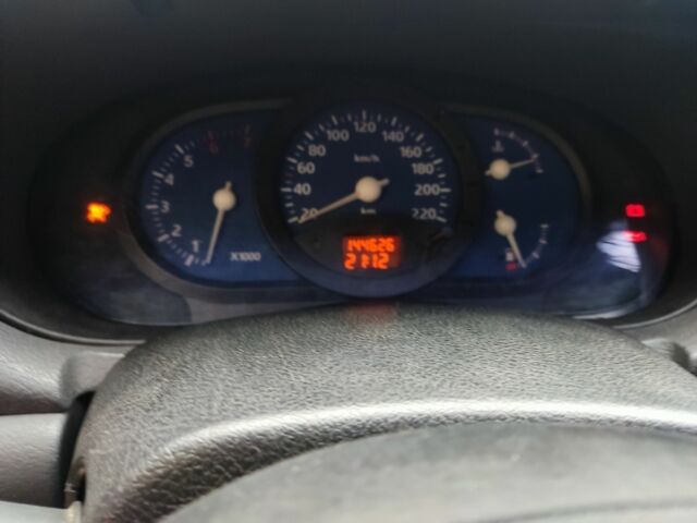 Білий Дачія Solenza, об'ємом двигуна 1.4 л та пробігом 154 тис. км за 1500 $, фото 5 на Automoto.ua