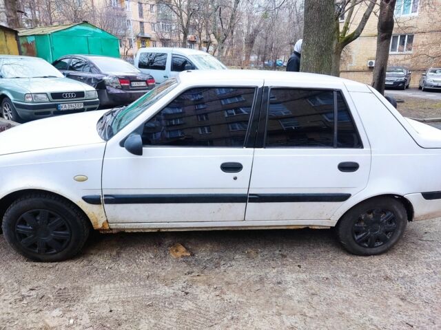 Білий Дачія Solenza, об'ємом двигуна 1.4 л та пробігом 154 тис. км за 1500 $, фото 2 на Automoto.ua