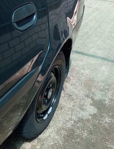 Черный Дачия Соленза, объемом двигателя 1.4 л и пробегом 146 тыс. км за 2600 $, фото 4 на Automoto.ua