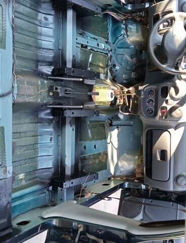 Черный Дачия Соленза, объемом двигателя 1.4 л и пробегом 146 тыс. км за 2600 $, фото 22 на Automoto.ua