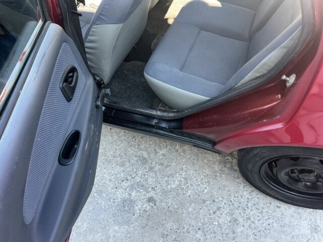 Красный Дачия Соленза, объемом двигателя 1.4 л и пробегом 265 тыс. км за 1200 $, фото 5 на Automoto.ua