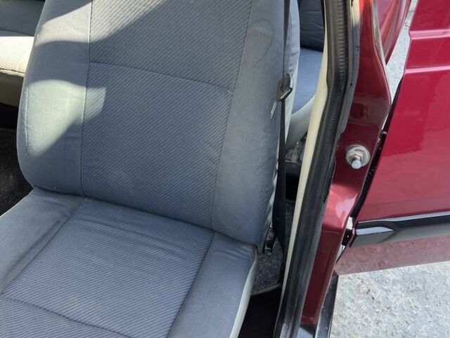 Красный Дачия Соленза, объемом двигателя 1.4 л и пробегом 265 тыс. км за 1200 $, фото 8 на Automoto.ua