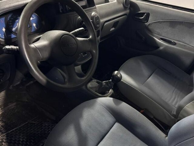 Красный Дачия Соленза, объемом двигателя 1.4 л и пробегом 200 тыс. км за 800 $, фото 3 на Automoto.ua