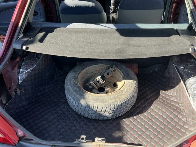 Красный Дачия Соленза, объемом двигателя 1.4 л и пробегом 265 тыс. км за 1200 $, фото 9 на Automoto.ua