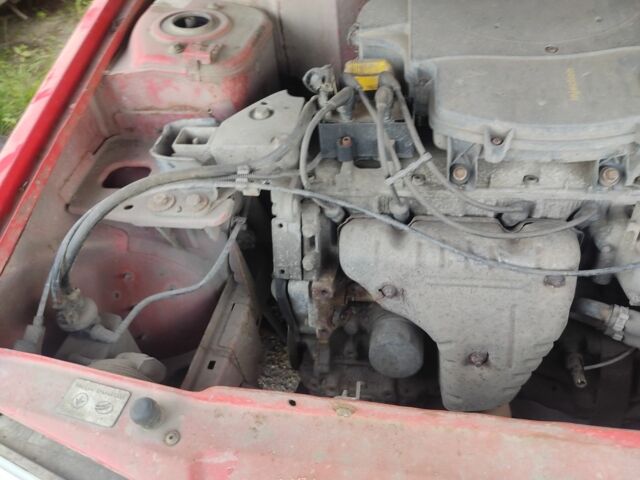 Красный Дачия Соленза, объемом двигателя 1.4 л и пробегом 125 тыс. км за 550 $, фото 10 на Automoto.ua