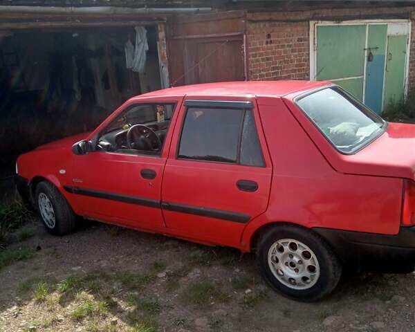 Червоний Дачія Solenza, об'ємом двигуна 1.4 л та пробігом 200 тис. км за 1100 $, фото 2 на Automoto.ua