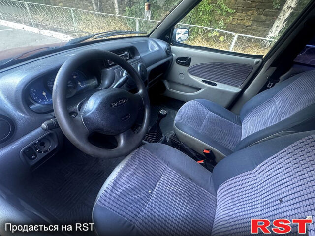 Красный Дачия Соленза, объемом двигателя 1.4 л и пробегом 185 тыс. км за 1000 $, фото 6 на Automoto.ua