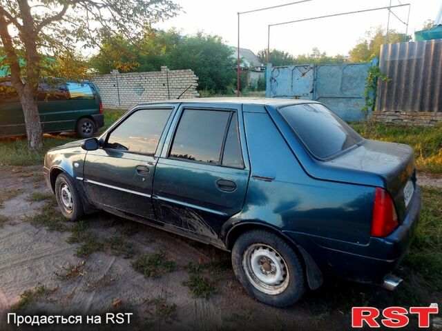 Дачия Соленза, объемом двигателя 1.4 л и пробегом 300 тыс. км за 550 $, фото 1 на Automoto.ua
