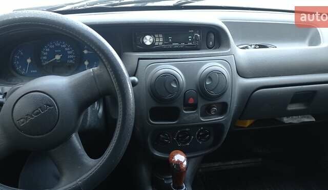 Сірий Дачія Solenza, об'ємом двигуна 1.4 л та пробігом 306 тис. км за 1300 $, фото 5 на Automoto.ua