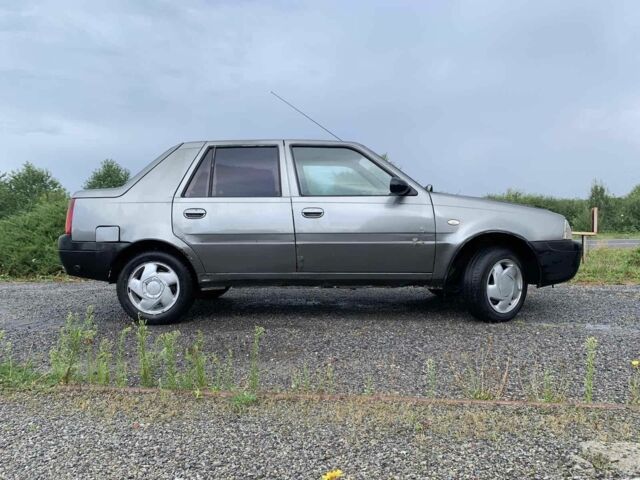 Серый Дачия Соленза, объемом двигателя 1.4 л и пробегом 250 тыс. км за 450 $, фото 1 на Automoto.ua