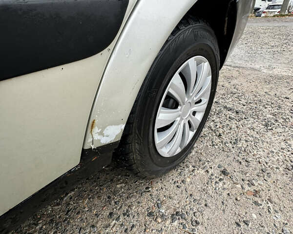 Сірий Дачія Solenza, об'ємом двигуна 1.4 л та пробігом 239 тис. км за 1600 $, фото 13 на Automoto.ua