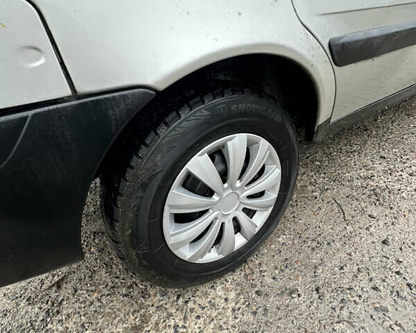 Сірий Дачія Solenza, об'ємом двигуна 1.4 л та пробігом 239 тис. км за 1600 $, фото 14 на Automoto.ua