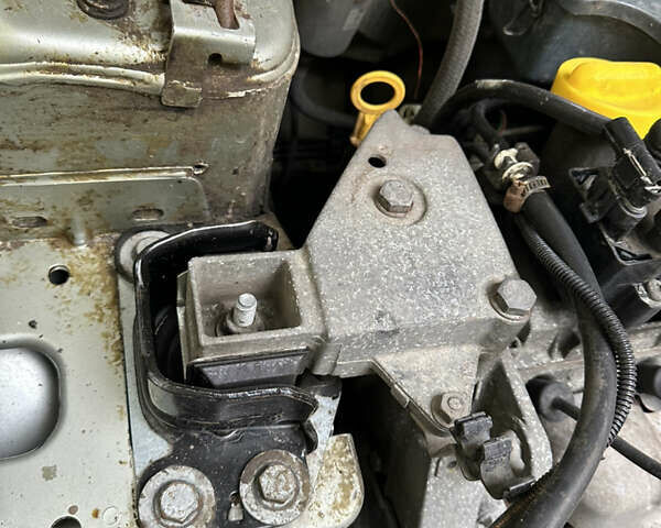 Сірий Дачія Solenza, об'ємом двигуна 1.4 л та пробігом 239 тис. км за 1600 $, фото 16 на Automoto.ua