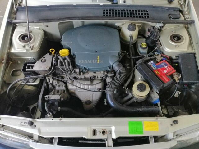 Сірий Дачія Solenza, об'ємом двигуна 1.4 л та пробігом 197 тис. км за 1500 $, фото 1 на Automoto.ua